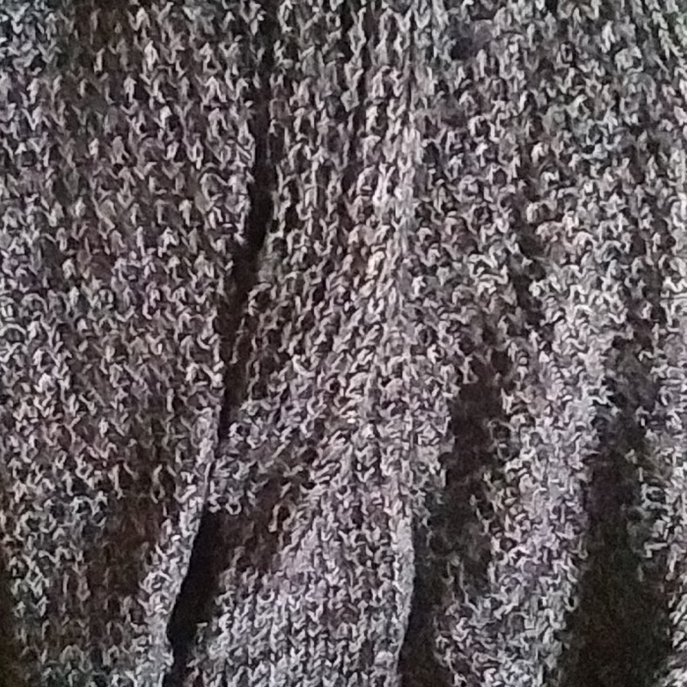 Beautiful Bobbie n Brooks Sweater Medium